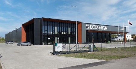 SIA “Decoriga” saņem nepilnu 3 miljonu eiro finansējumu un atver jaunu noliktavas biroja ēku