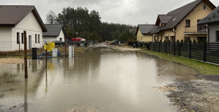 Īpaši spēcīgas lietavas appludina mājokli: īpašnieces stāsts