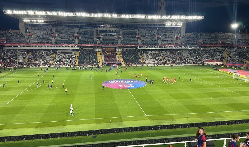 Neplānotas ceļojuma izmaiņas: kā apdrošināšana izglāba plānus par futbola spēli Barselonā