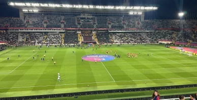 Neplānotas ceļojuma izmaiņas: kā apdrošināšana izglāba plānus par futbola spēli Barselonā
