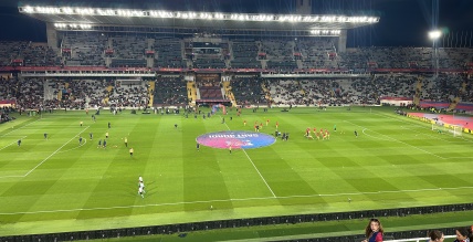 Neplānotas ceļojuma izmaiņas: kā apdrošināšana izglāba plānus par futbola spēli Barselonā