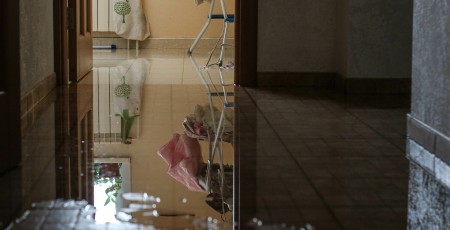 “Ar mani jau tā nenotiks” – līdz brīdim, kad divreiz applūst jaunais mājoklis