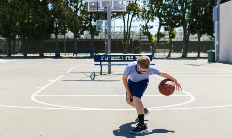 Vecāku loma sportistu ceļā – pieredzē dalās Uvis Helmanis un Dainis Bertāns