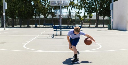Vecāku loma sportistu ceļā – pieredzē dalās Uvis Helmanis un Dainis Bertāns
