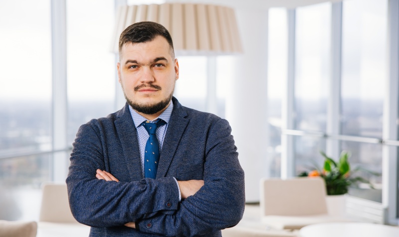 Elektroauto izrāviens Latvijā: tirgus loģika vai valsts atbalsta efekts?