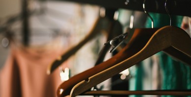 Apranga - Jau atkal izpilda savu solījumu