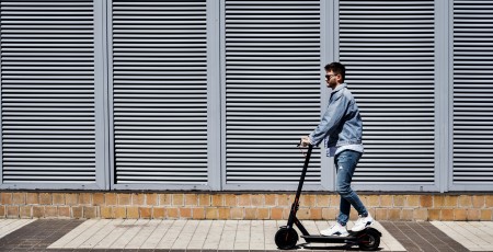 No 1. jūlija OCTA obligāta arī elektroskrejriteņiem – kas par to jāzina?