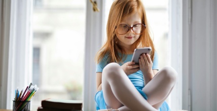 Bērni un jaunieši kļūst arvien aktīvāki uzkrājumu veidotāji: cik viņi var sakrāt?
