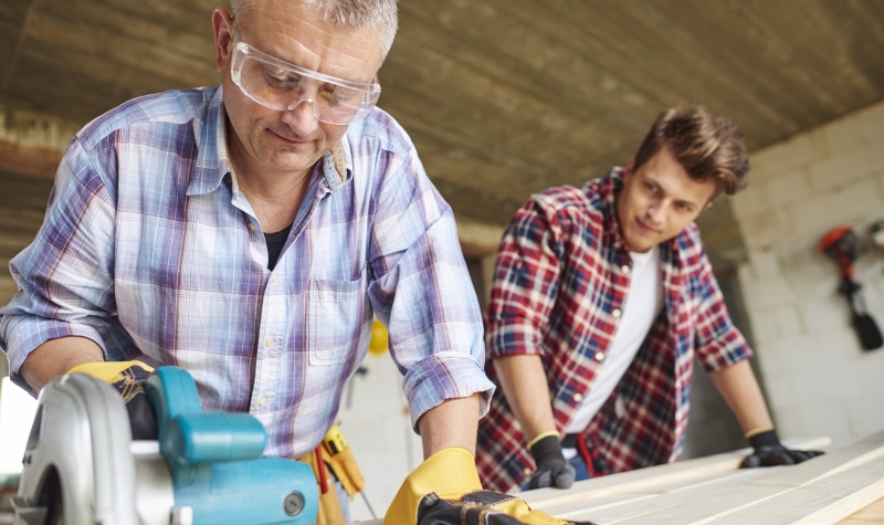 Pēctecība ģimenes uzņēmumā: kā vadības maiņu nepārvērst krīzē