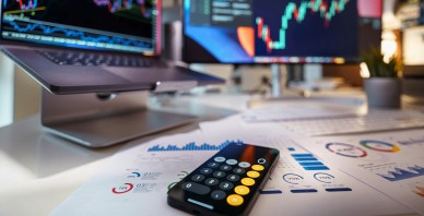 Salikto procentu spēks: kā laiks kļūst par tavu lielāko sabiedroto ieguldījumu fondos