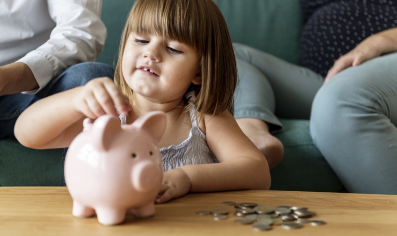 Kāpēc ir svarīgi finanšu pratību apgūt jau bērnībā?