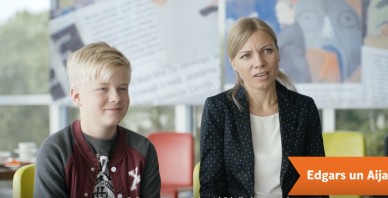 Ko bērni saka par kabatas naudu, kad mamma sēž blakus?