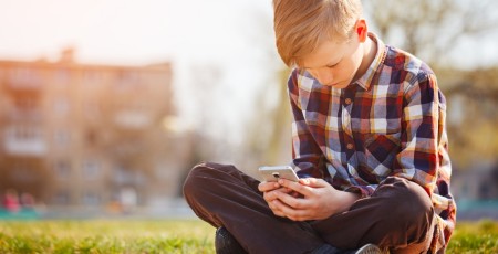 Ko darīt, lai bērna telefonrēķins neiedzen bankrotā