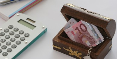 Ko naudas grūtībās darītu latvietis, lietuvietis un igaunis?