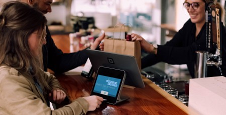 Baltijā iespējams apkalpot American Express maksājumu kartes