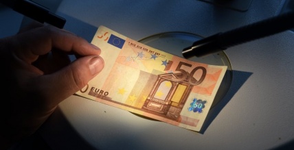 Latvijā apgrozībā ir maz viltotas naudas 