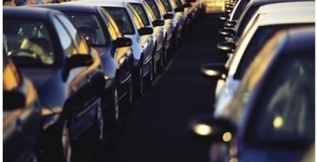 Transportlīdzekļa reģistrācijas nodokli grib pievienot auto ekspluatācijas nodoklim 